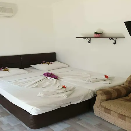 Caglar My Hause 3* טורגוטריס