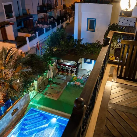 Caglar My Hause 3* تورغوتْريس